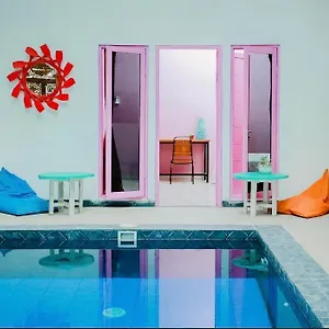 https://the-baladewa-guesthouse.ubudhotelsnow.com